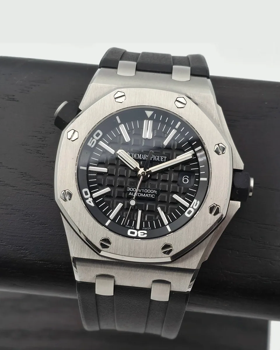 Audemars Piguet Royal Oak Offshore Diver 42mm (03/2011, Huollettu 09/2019)