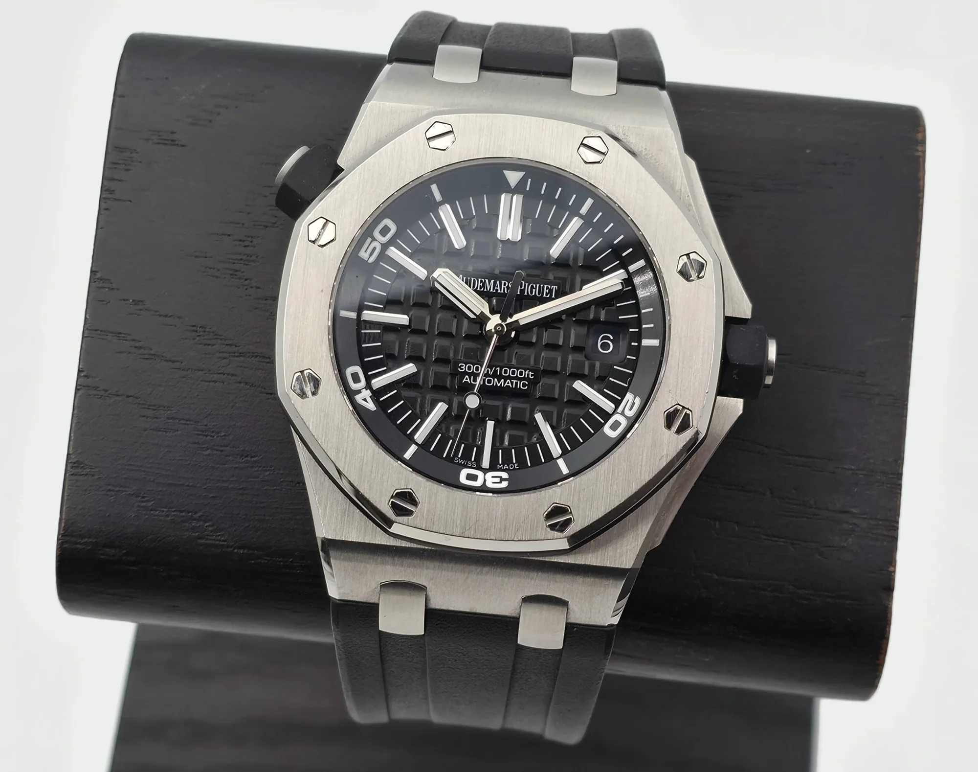 Audemars Piguet Royal Oak Offshore Diver 42mm (03/2011, Huollettu 09/2019)