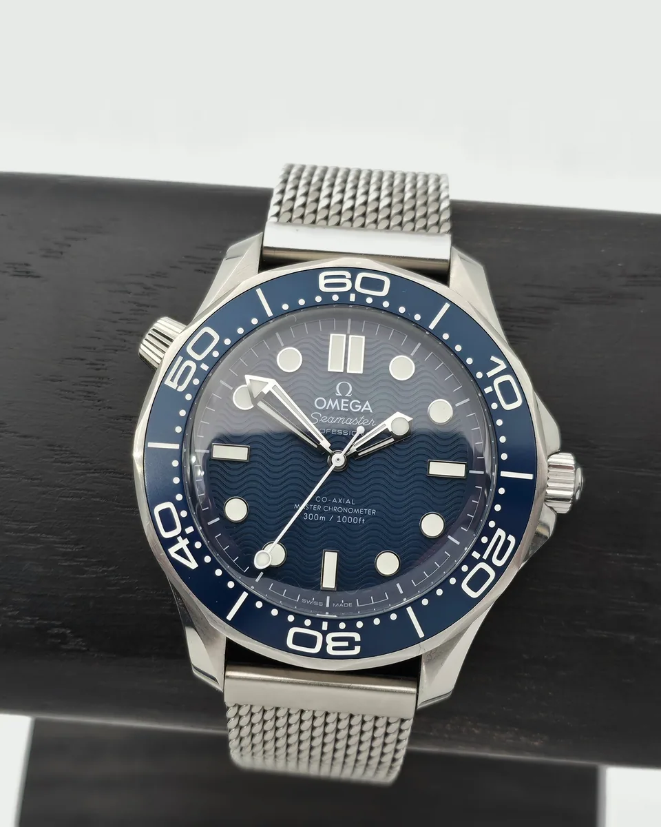 Omega Seamaster Diver 300M 42mm James Bond 60th Anniversary (07/2024)